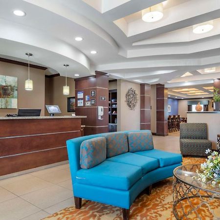 Best Western Plus Longhorn Inn & Suites Luling Luaran gambar