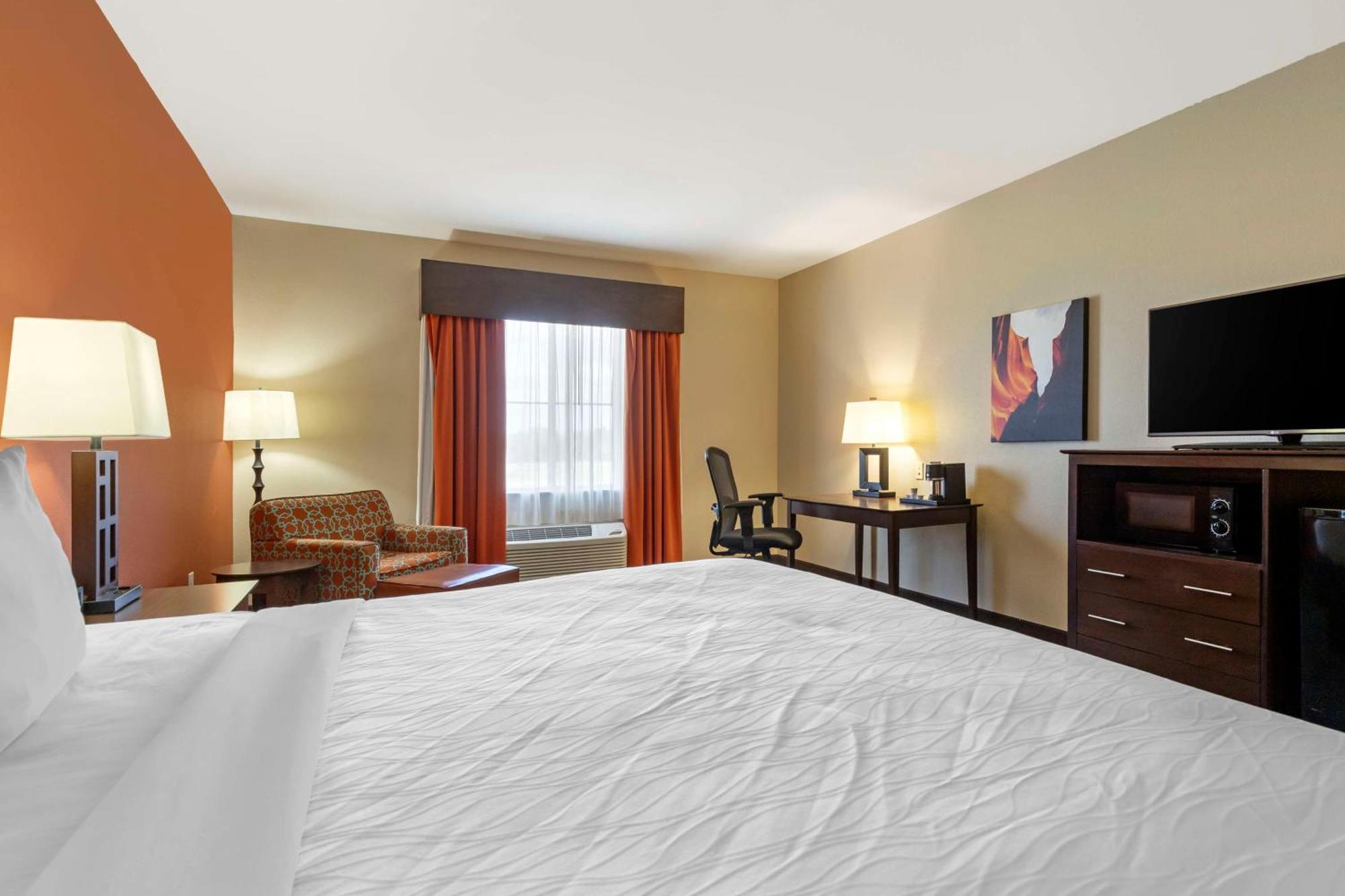 Best Western Plus Longhorn Inn & Suites Luling Luaran gambar