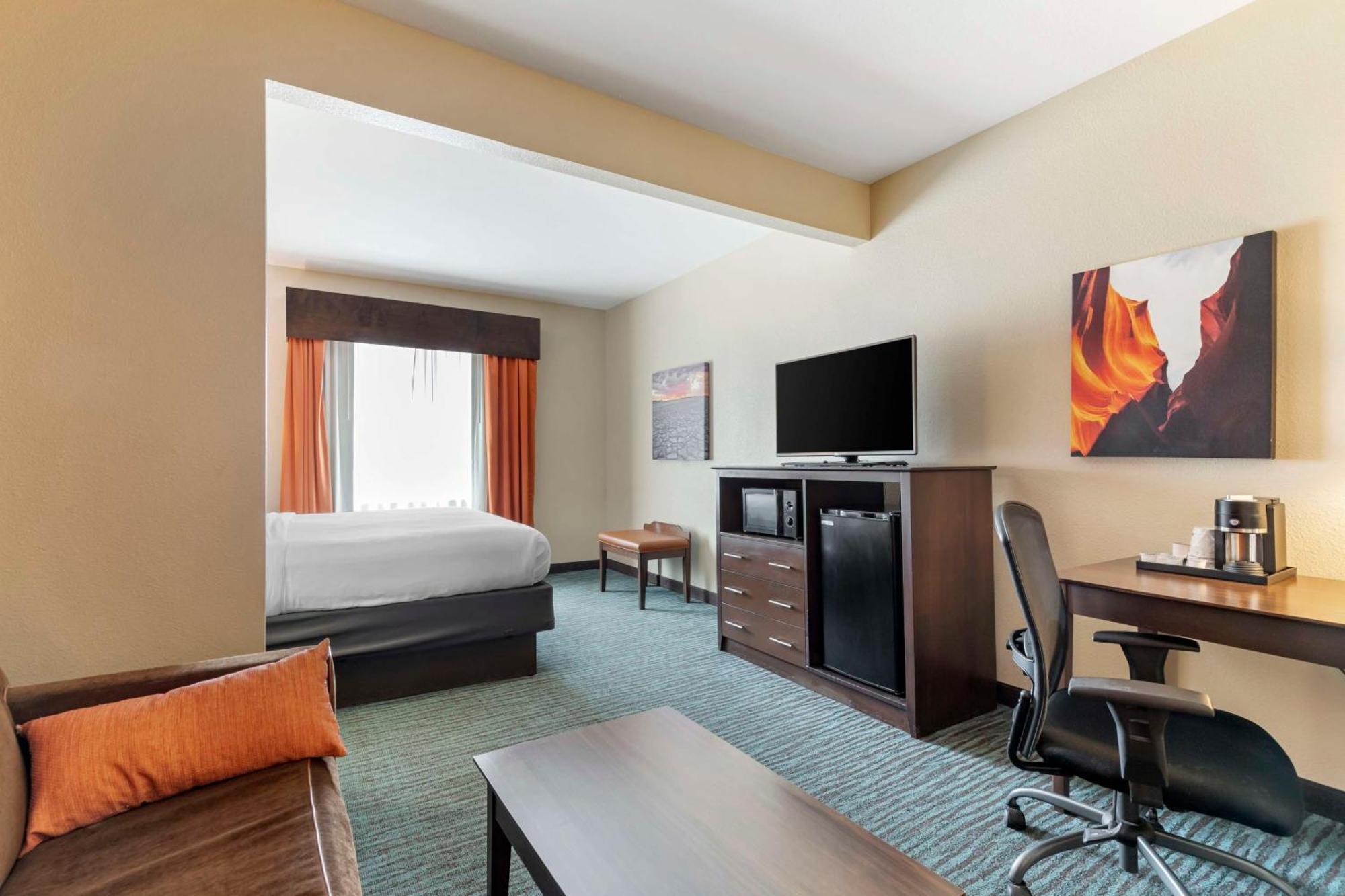 Best Western Plus Longhorn Inn & Suites Luling Luaran gambar