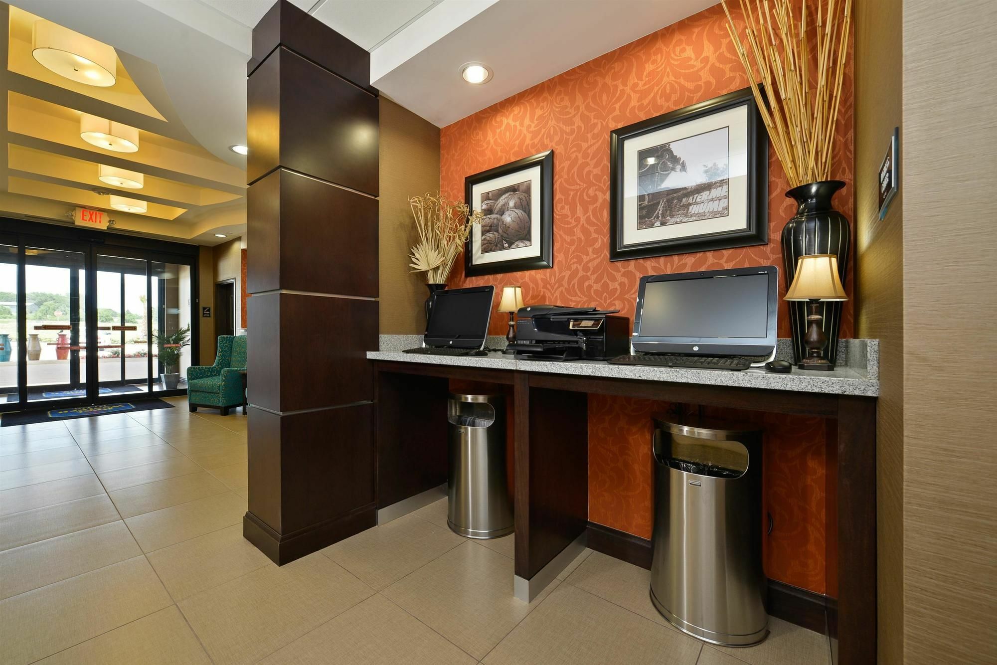 Best Western Plus Longhorn Inn & Suites Luling Luaran gambar